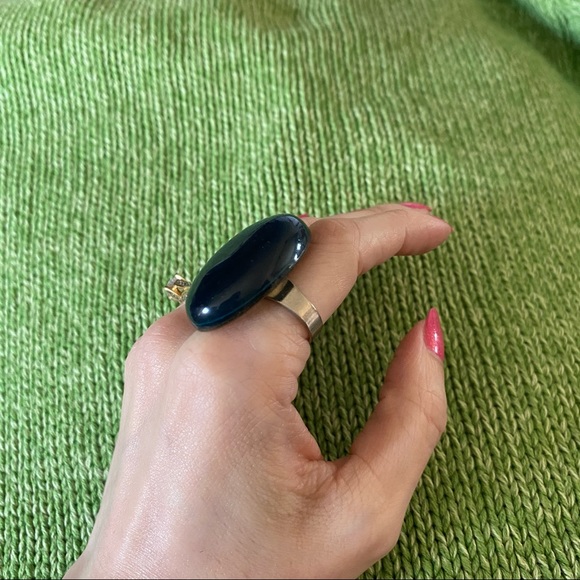 ✨SOLD✨blue plastic ring - Picture 2 of 7